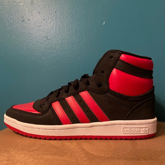 Adidas Originals High Tops - Picture 6 of 8